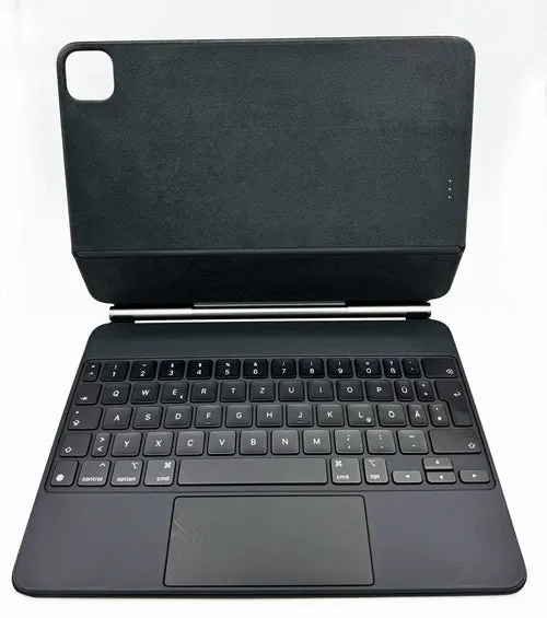 Apple Magic Keyboard 11 inch